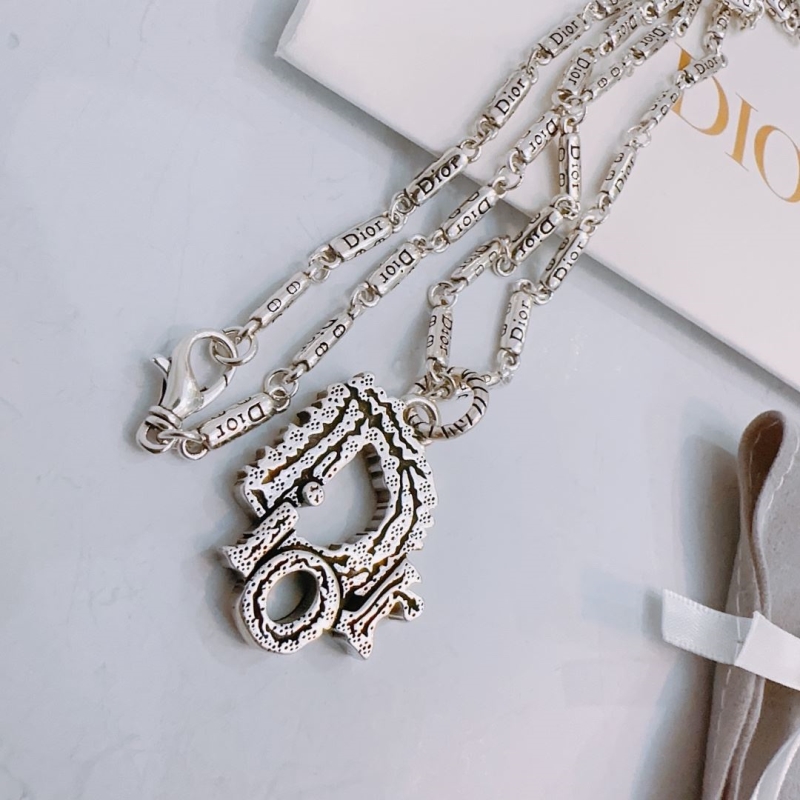 chr1st1an D10r necklaces